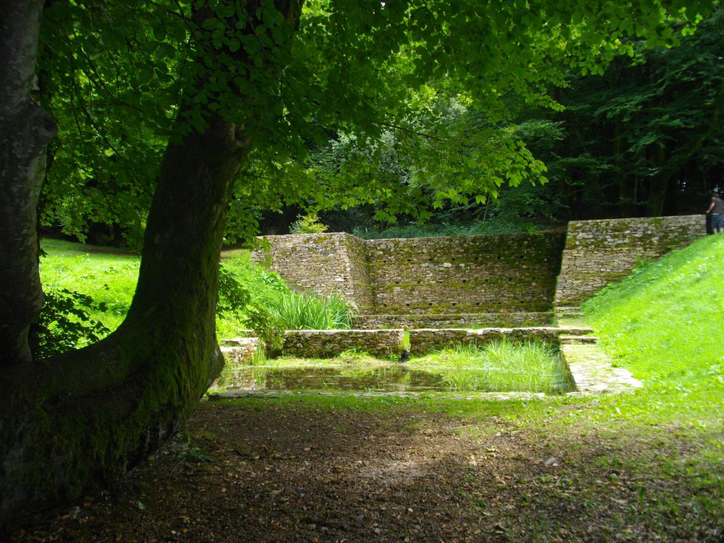 Site de la fontaine Saint Pierre au mont Beuvray